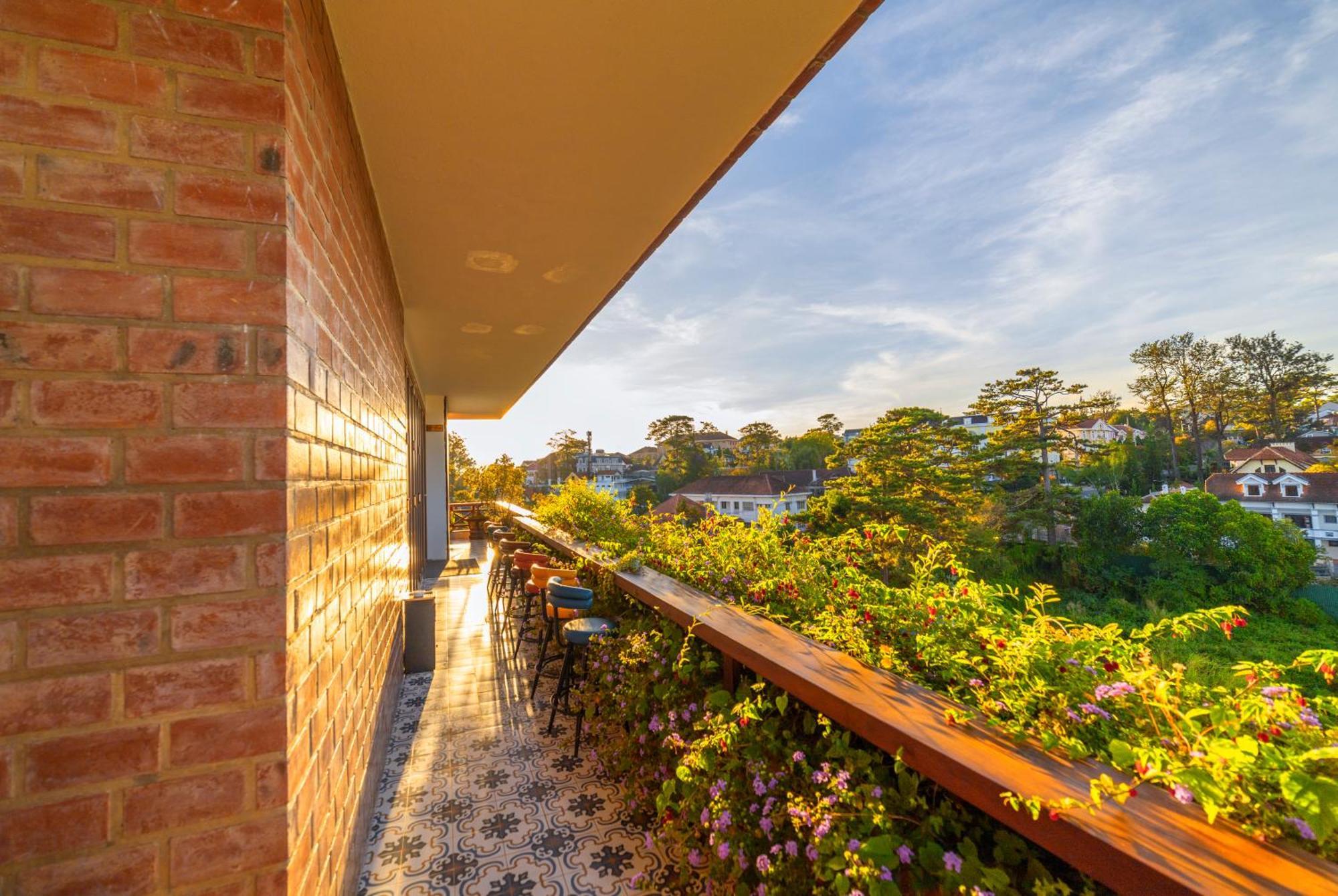 Brick House Dalat Hotel Extérieur photo